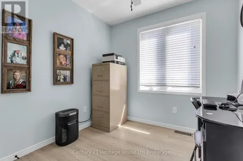 93 Glendale Drive Tillsonburg ON N4G 1J9