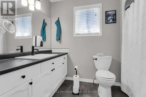 93 Glendale Drive Tillsonburg ON N4G 1J9