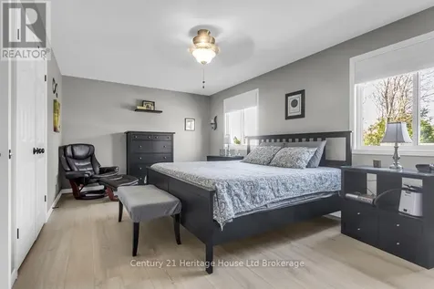 93 Glendale Drive Tillsonburg ON N4G 1J9