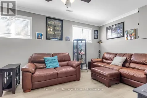 93 Glendale Drive Tillsonburg ON N4G 1J9