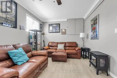93 Glendale Drive Tillsonburg ON N4G 1J9