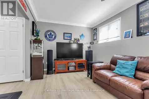 93 Glendale Drive Tillsonburg ON N4G 1J9