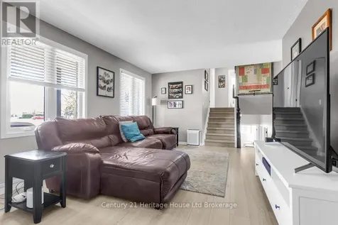 93 Glendale Drive Tillsonburg ON N4G 1J9