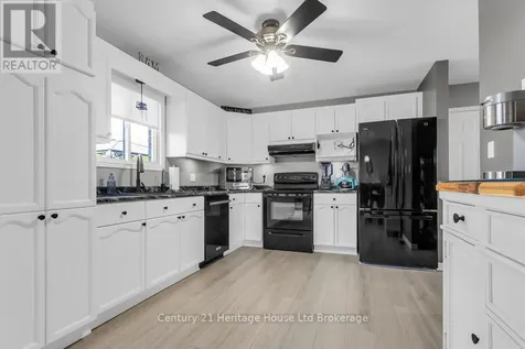 93 Glendale Drive Tillsonburg ON N4G 1J9