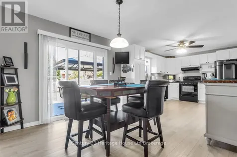 93 Glendale Drive Tillsonburg ON N4G 1J9