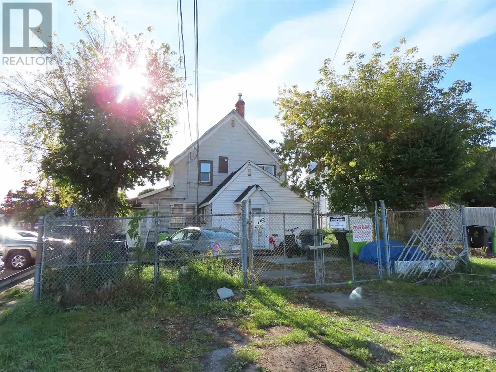 282-284 Wellington Street W Sault Ste Marie ON P6A 1H7