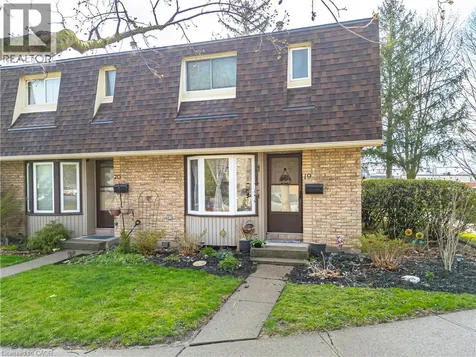 18 Barry Street St. Catharines ON L2R 7J6
