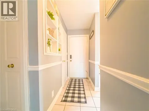 18 Barry Street St. Catharines ON L2R 7J6