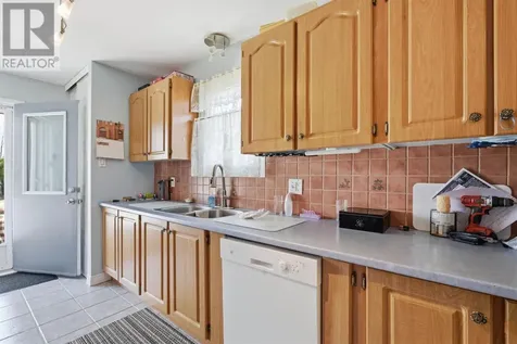 63 Lachance Place Elliot Lake ON P5A 3B9