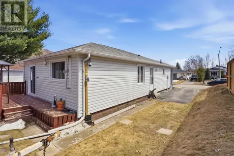 63 Lachance Place Elliot Lake ON P5A 3B9