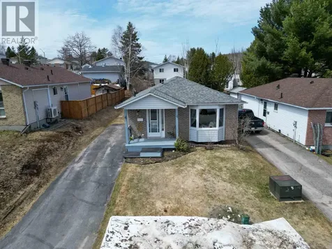 63 Lachance Place Elliot Lake ON P5A 3B9