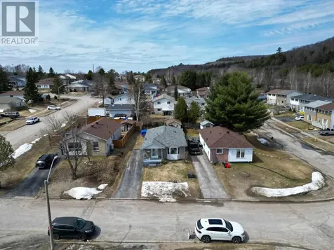 63 Lachance Place Elliot Lake ON P5A 3B9