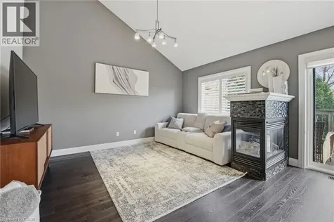 7 Gibson Place St. Catharines ON L2R 0A3