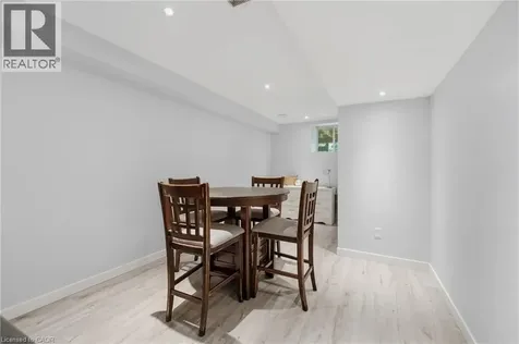 7 Gibson Place St. Catharines ON L2R 0A3