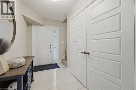 7 Gibson Place St. Catharines ON L2R 0A3