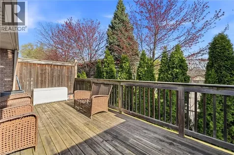 7 Gibson Place St. Catharines ON L2R 0A3