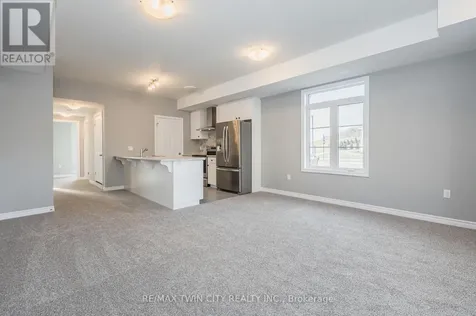2 Oat Lane Kitchener ON N2R 0T1