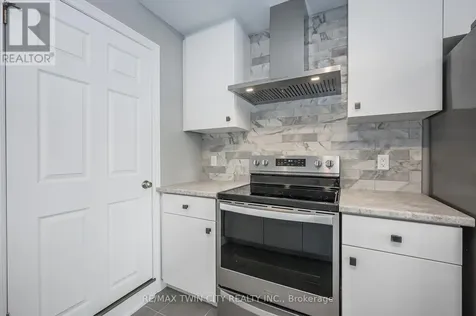 2 Oat Lane Kitchener ON N2R 0T1