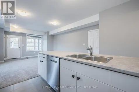 2 Oat Lane Kitchener ON N2R 0T1