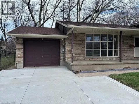 4 Beechwood Court St. Catharines ON L2N 3H7