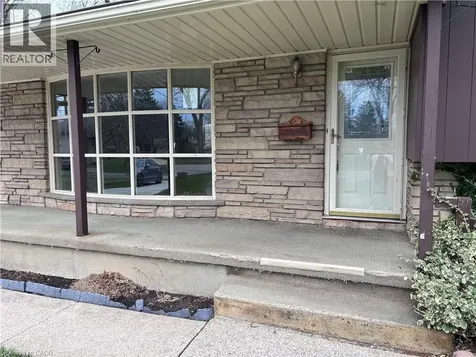 4 Beechwood Court St. Catharines ON L2N 3H7