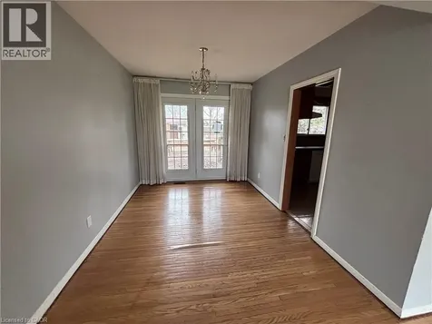 4 Beechwood Court St. Catharines ON L2N 3H7