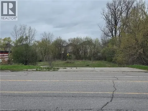 1158 Colborne Street East Brantford ON N3T 5M1