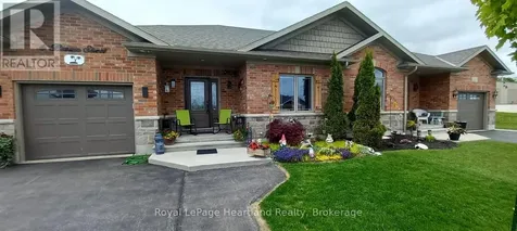 6 Brown Street South Minto ON N0G 1M0