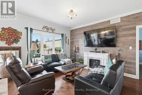 6 Brown Street South Minto ON N0G 1M0