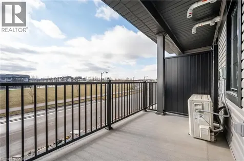 8 Oat Lane Kitchener ON N2R 0T1
