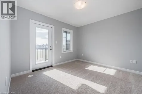 8 Oat Lane Kitchener ON N2R 0T1