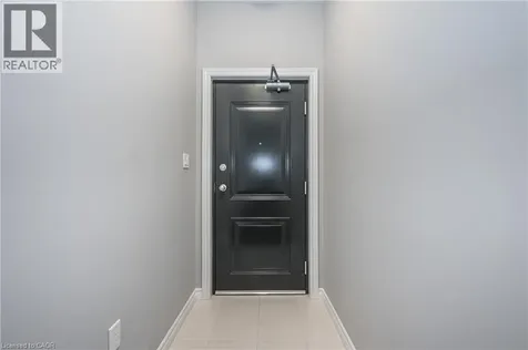 8 Oat Lane Kitchener ON N2R 0T1