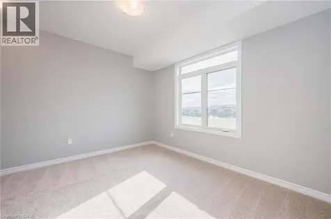 8 Oat Lane Kitchener ON N2R 0T1