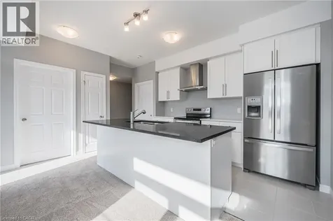 8 Oat Lane Kitchener ON N2R 0T1