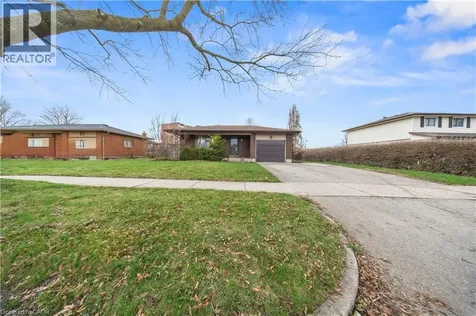 42 Tupper Crescent Kitchener ON N2B 2X9