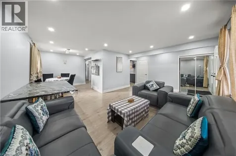 42 Tupper Crescent Kitchener ON N2B 2X9
