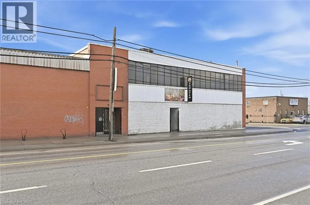 869 Barton Street East Hamilton ON L8L 3B4
