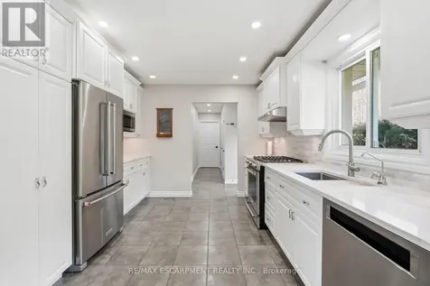 19 Concession 5 E Hamilton ON L8B 1K4