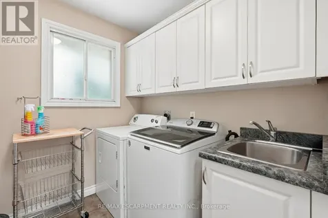 19 Concession 5 E Hamilton ON L8B 1K4