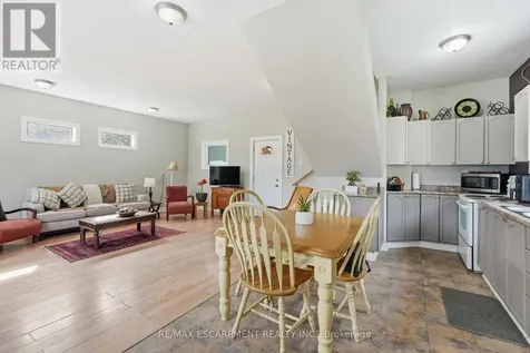 19 Concession 5 E Hamilton ON L8B 1K4