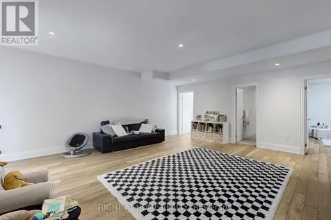 110 Sladden Court Blue Mountains ON N0H 2P0