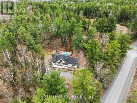 2844 Old Almonte Road Ottawa ON K0A 1L0
