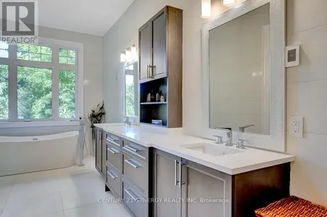 1443 Duchess Crescent Ottawa ON K4M 1K2