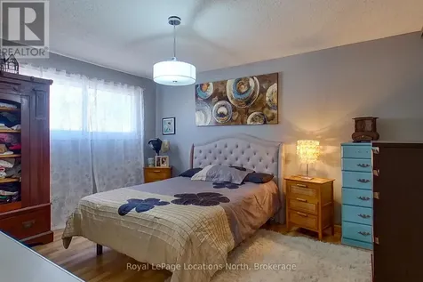 152 Melrose Avenue Wasaga Beach ON L9Z 2T1