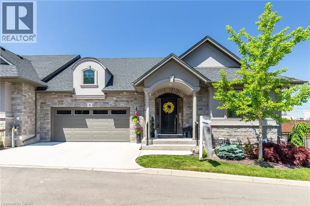 3757 St. Peter Avenue Niagara Falls ON L2J 0G2