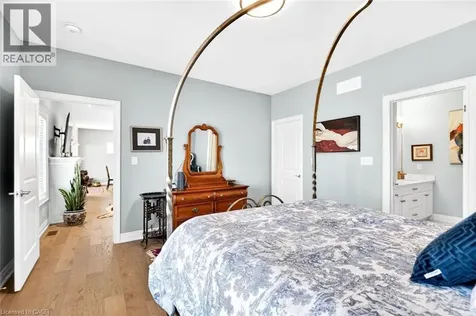 3757 St. Peter Avenue Niagara Falls ON L2J 0G2