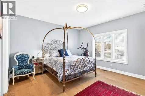 3757 St. Peter Avenue Niagara Falls ON L2J 0G2