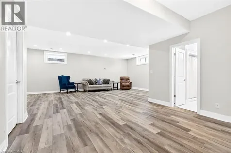 3757 St. Peter Avenue Niagara Falls ON L2J 0G2