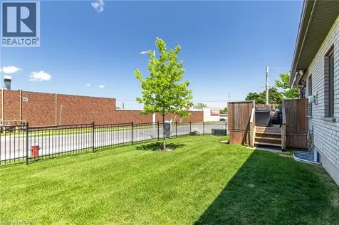 3757 St. Peter Avenue Niagara Falls ON L2J 0G2
