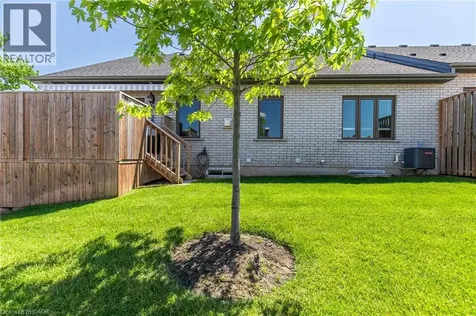 3757 St. Peter Avenue Niagara Falls ON L2J 0G2